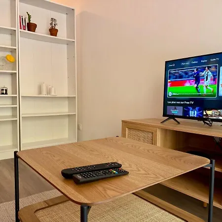 Апартаменты Cosy Bord De Le Poire-sur-Vie